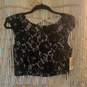Aidan Mattox Brand New Crop Top. Size 4. Lace
